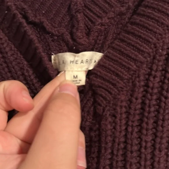 L.A. HEARTS Sweaters - Picture 2 of 3